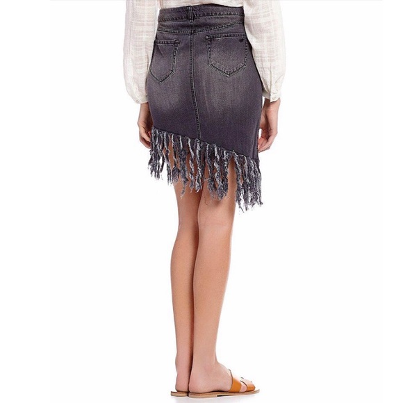 NWT Boho Chic William Rast Black Denim Fringe Mini - Picture 3 of 4